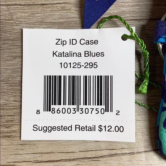 NWT Vera Bradley zip ID case and lanyard - Picture 7 of 8
